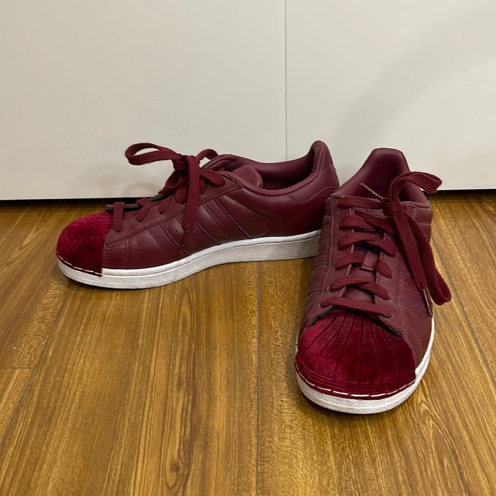 Wine color Adidas sneakers